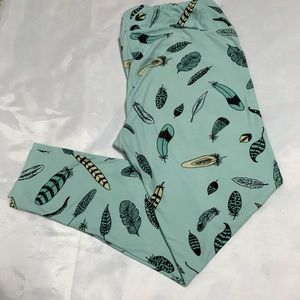 LulaRoe leggings Tall & Curvy